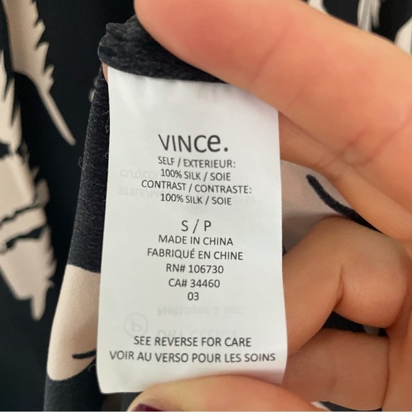 VINCE silk dress with extended cap sleeves - Picture 5 of 5